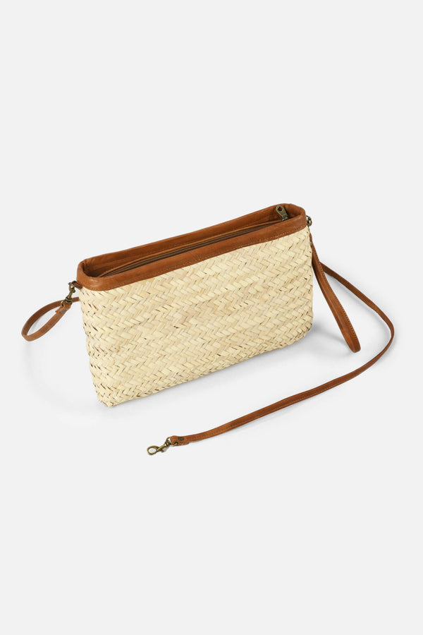 BRAIDED POUCH WITH LEATHER HANDLE