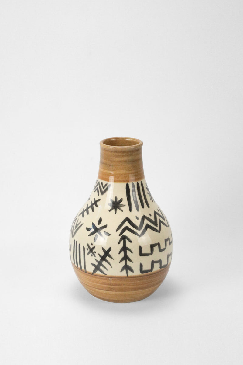 CERAMIC VASE WITH GEOMETRIC PATTERNS